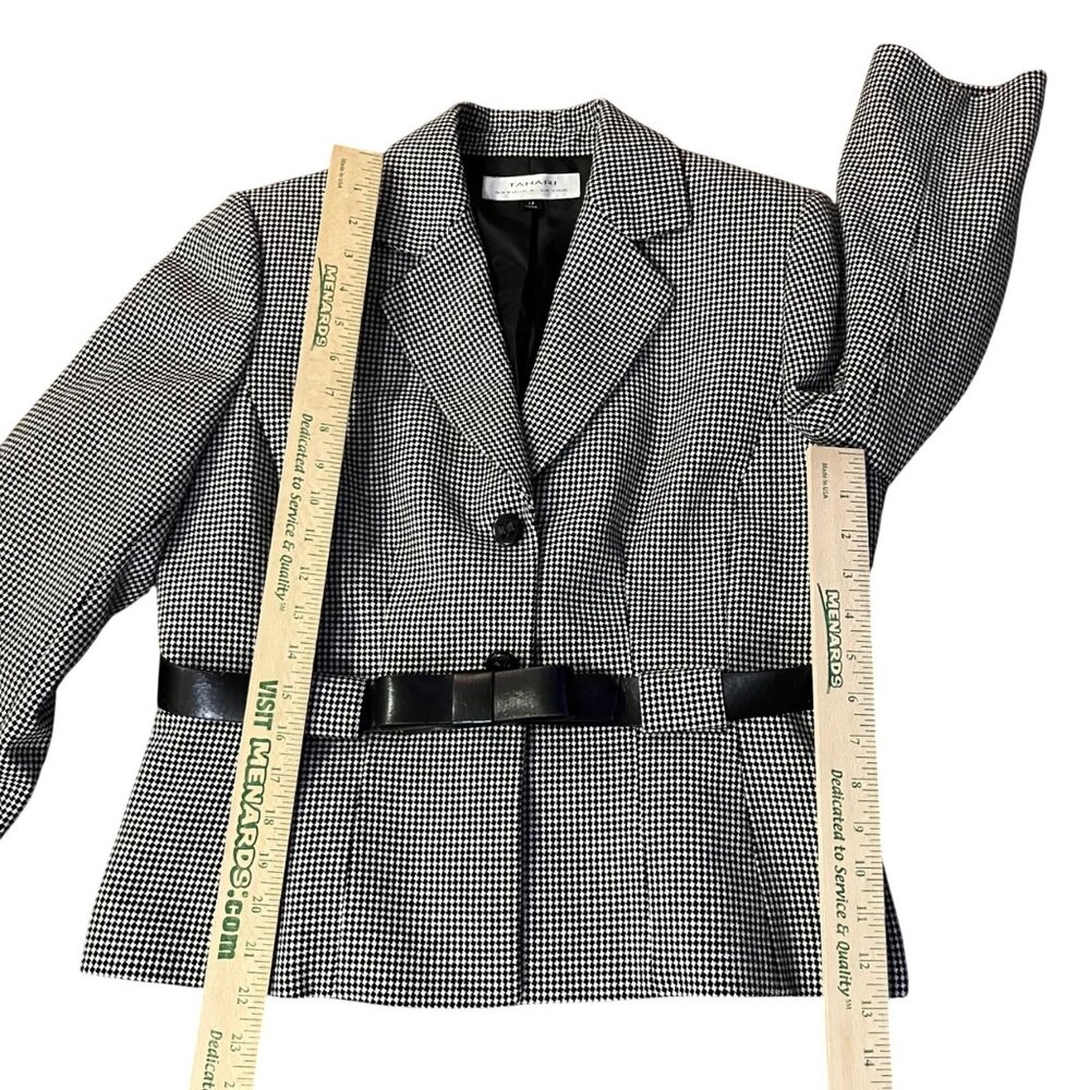 Tahari Houndstooth Suit Jacket Womens 12 Used Lined Belted Blazer - Picture 8 of 16
